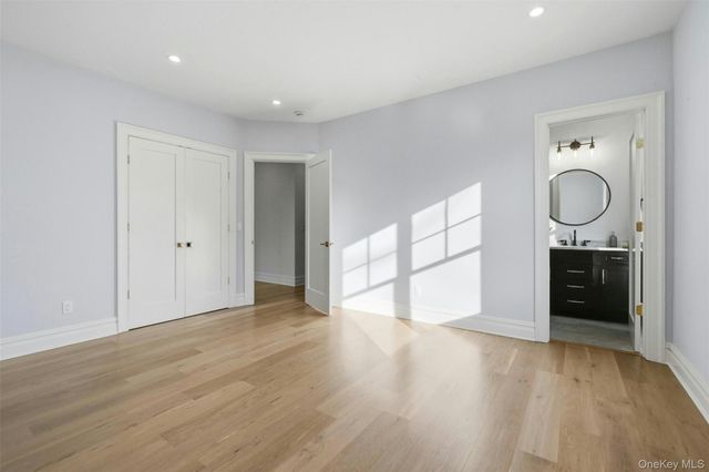 75 Crescent Court, Wading River, NY 11792