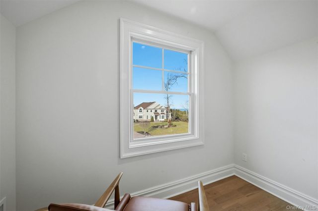 75 Crescent Court, Wading River, NY 11792