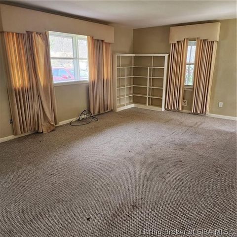 96 Forest Drive, Jeffersonville, IN 47130