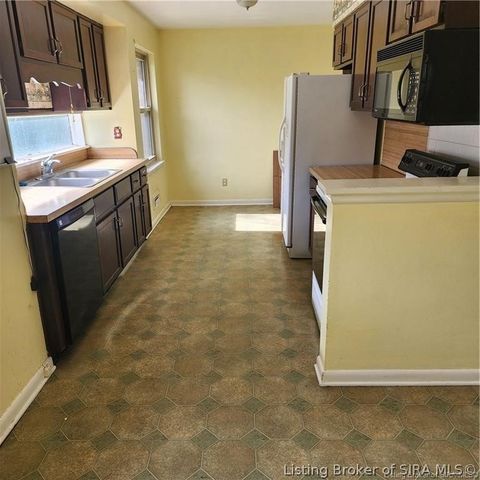 96 Forest Drive, Jeffersonville, IN 47130
