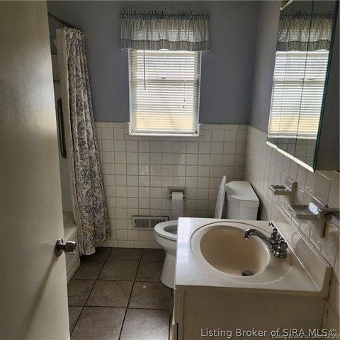 96 Forest Drive, Jeffersonville, IN 47130