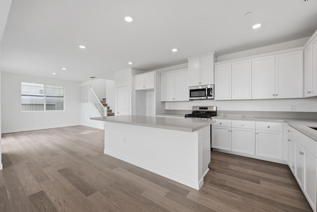 3161 Torrente Dr, Roseville, CA 95747