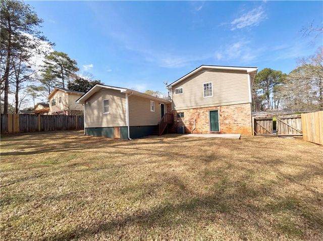 2385 Tarian Drive, Decatur, GA 30034