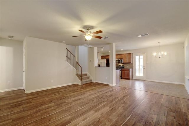 476 Nottingham LOOP, Kyle, TX 78640