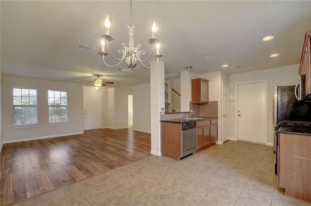 476 Nottingham LOOP, Kyle, TX 78640