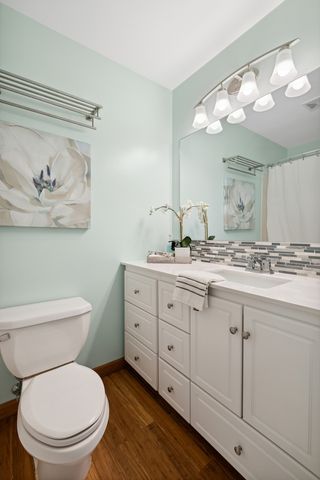 601 LINDEN Place 219, Evanston, IL 60202