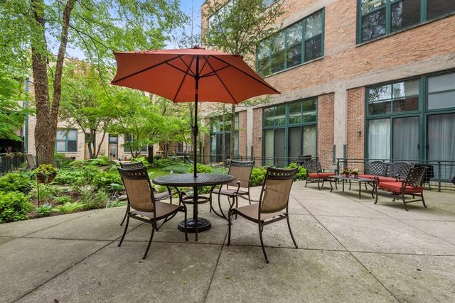 601 LINDEN Place 219, Evanston, IL 60202