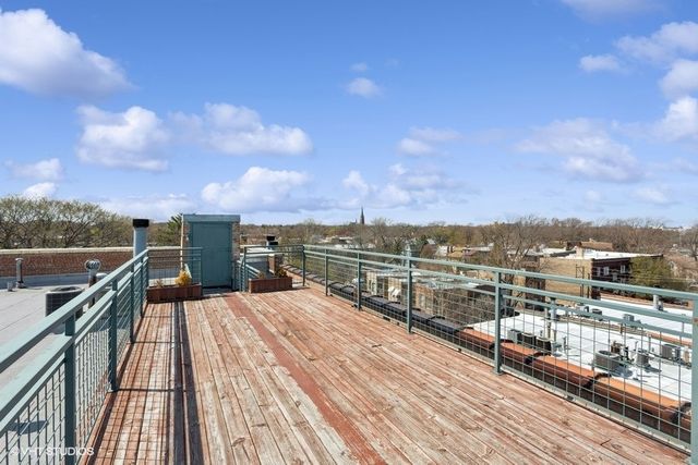 601 LINDEN Place 219, Evanston, IL 60202