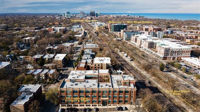 601 LINDEN Place 219, Evanston, IL 60202