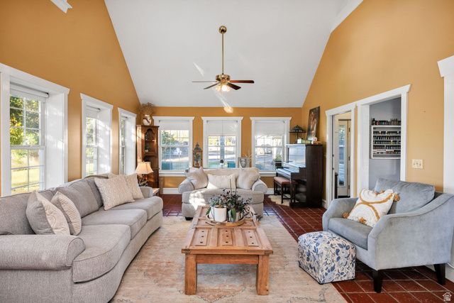 883 E 11000 S, Avon, UT 84328