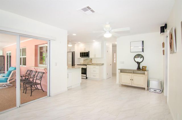 613 Oak Terrace, Jupiter, FL 33458