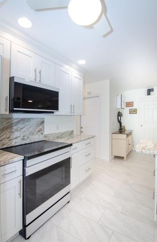 613 Oak Terrace, Jupiter, FL 33458