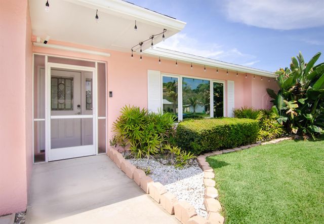 613 Oak Terrace, Jupiter, FL 33458