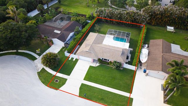 613 Oak Terrace, Jupiter, FL 33458