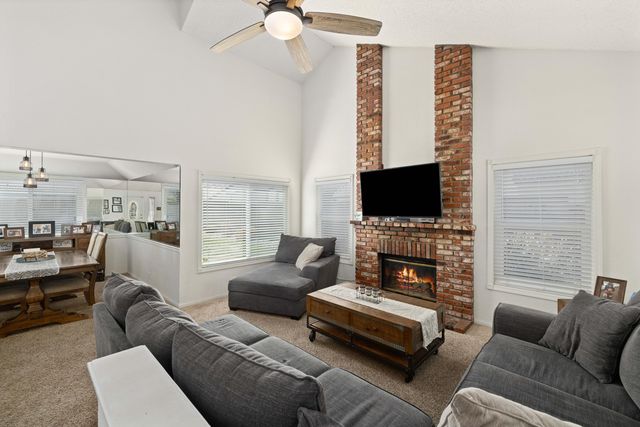 1662 W Lumber Street, Lancaster, CA 93534