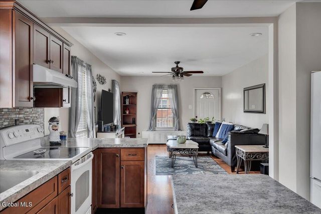 1009 N Westcott Road, Rotterdam, NY 12306