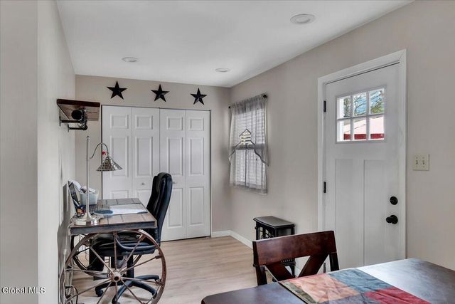 1009 N Westcott Road, Rotterdam, NY 12306