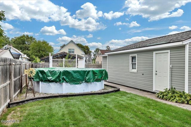 1009 N Westcott Road, Rotterdam, NY 12306