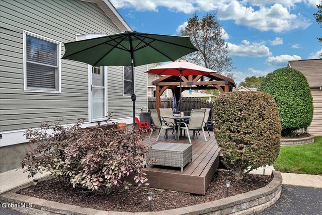 1009 N Westcott Road, Rotterdam, NY 12306