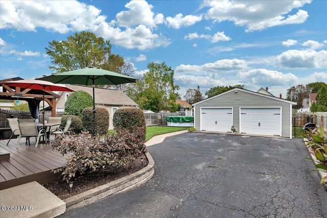 1009 N Westcott Road, Rotterdam, NY 12306