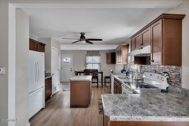 1009 N Westcott Road, Rotterdam, NY 12306