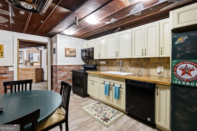 5135 Howard Road, Cumming, GA 30040
