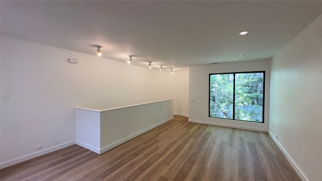 4214 Buena Vista Street 8, Dallas, TX 75205