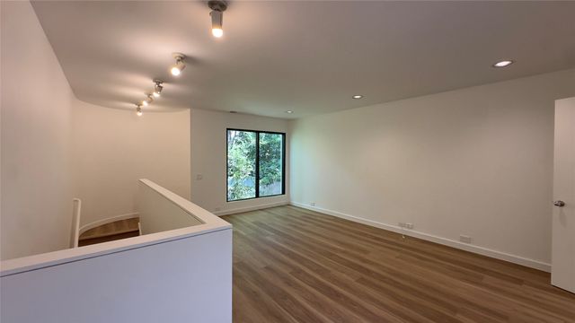 4214 Buena Vista Street 8, Dallas, TX 75205