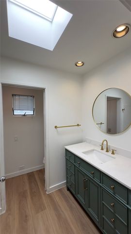 4214 Buena Vista Street 8, Dallas, TX 75205