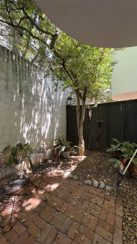 4214 Buena Vista Street 8, Dallas, TX 75205