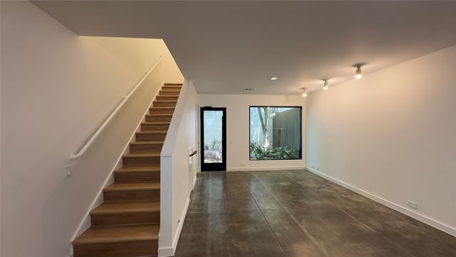 4214 Buena Vista Street 8, Dallas, TX 75205
