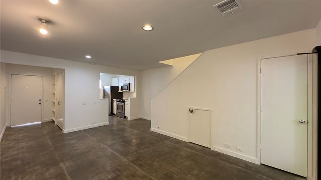 4214 Buena Vista Street 8, Dallas, TX 75205