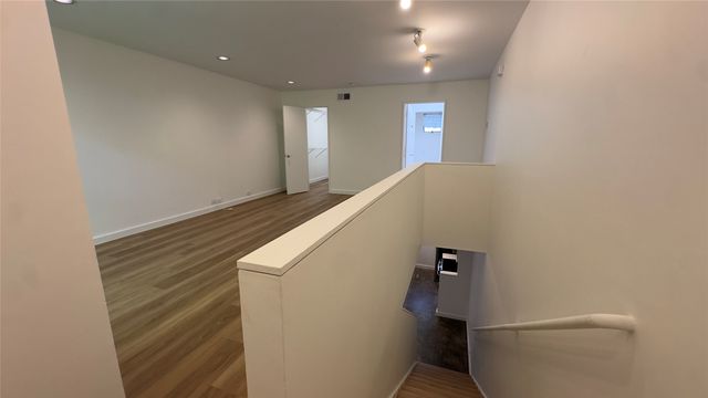 4214 Buena Vista Street 8, Dallas, TX 75205