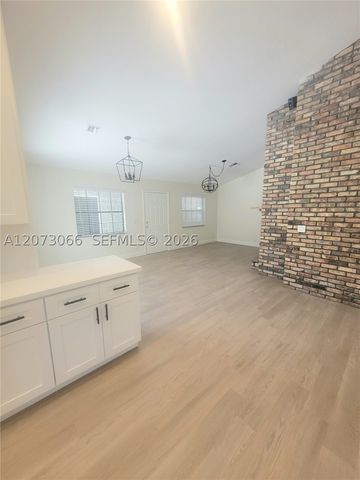 7261 140th Ave N, West Palm Beach, FL 33412