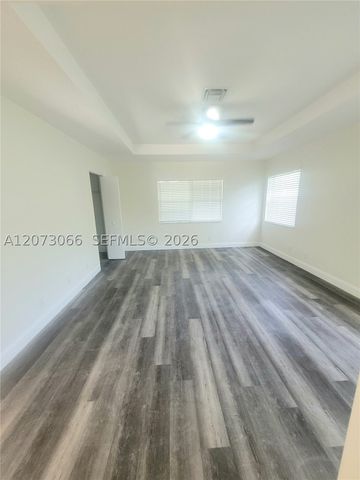 7261 140th Ave N, West Palm Beach, FL 33412