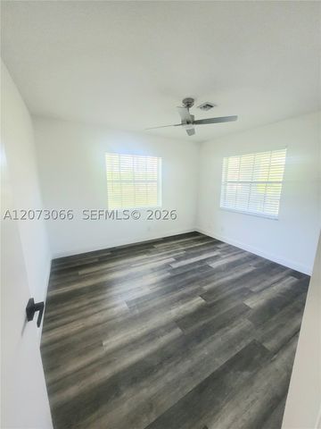 7261 140th Ave N, West Palm Beach, FL 33412