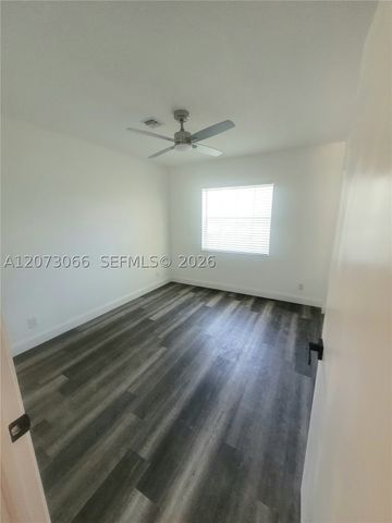 7261 140th Ave N, West Palm Beach, FL 33412
