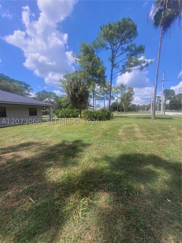 7261 140th Ave N, West Palm Beach, FL 33412