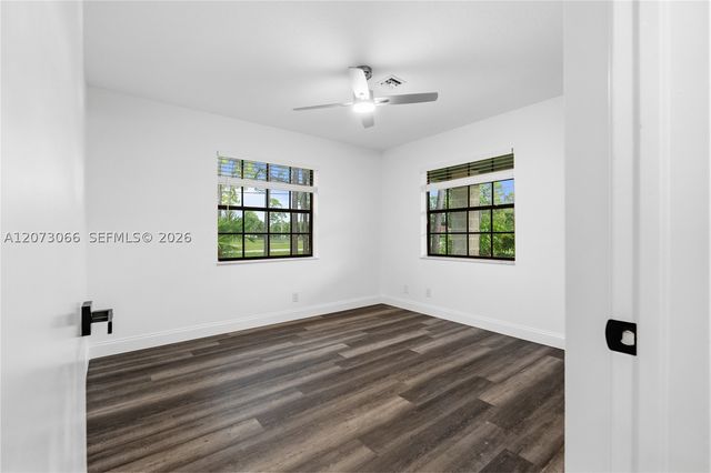 7261 140th Ave N, West Palm Beach, FL 33412