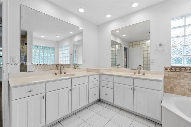 7261 140th Ave N, West Palm Beach, FL 33412