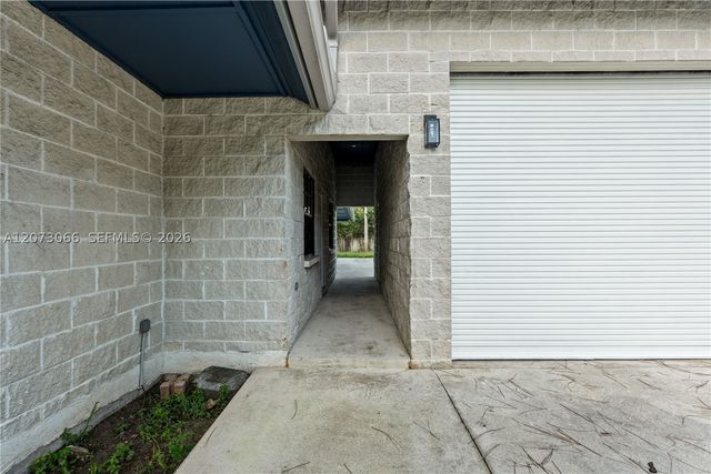 7261 140th Ave N, West Palm Beach, FL 33412