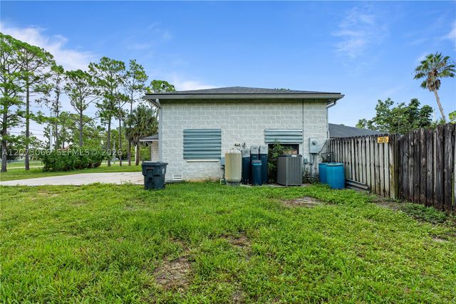 7261 140th Ave N, West Palm Beach, FL 33412