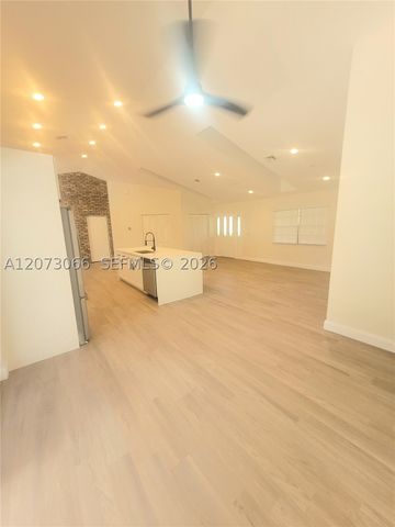 7261 140th Ave N, West Palm Beach, FL 33412