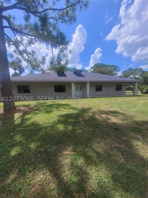 7261 140th Ave N, West Palm Beach, FL 33412