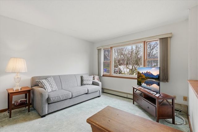 7 Brookview Court, Westerly, RI 02891