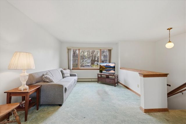 7 Brookview Court, Westerly, RI 02891