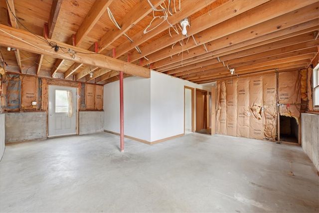 7 Brookview Court, Westerly, RI 02891