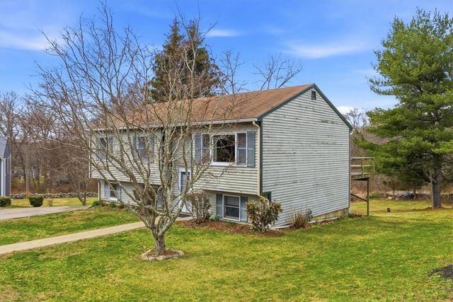 7 Brookview Court, Westerly, RI 02891