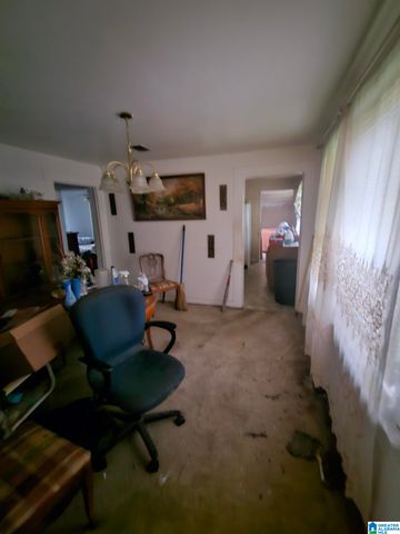 201 37TH AVENUE W, Birmingham, AL 35207