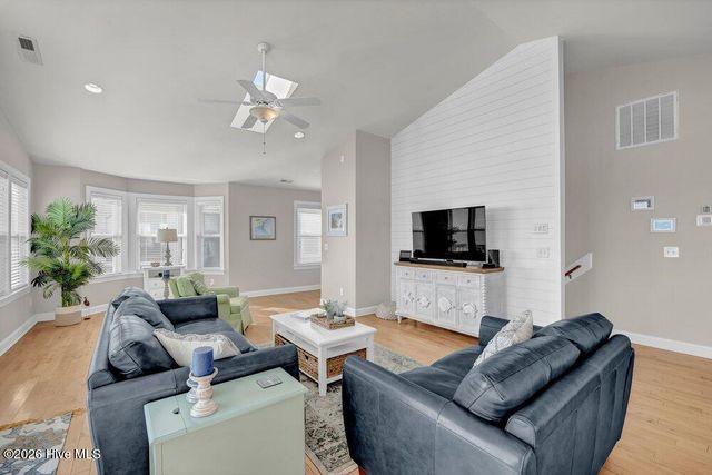 301 Carolina Beach Avenue S Unit 2, Carolina Beach, NC 28428